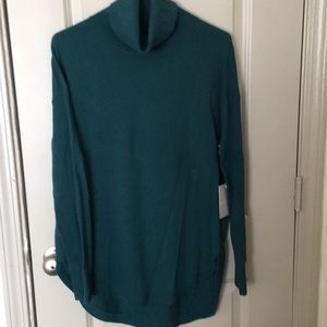 Chelsea green tunic sweater